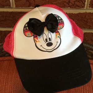 Youth Minnie Mouse Hat 8/$25